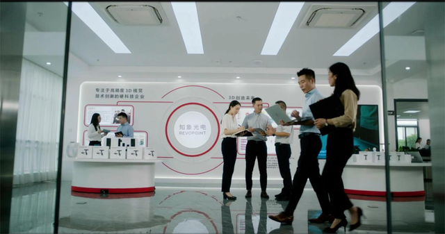 e1f352f3-479b-4392-a12d-7fd04472dab2 e1f352f3-479b-4392-a12d-7fd04472dab2